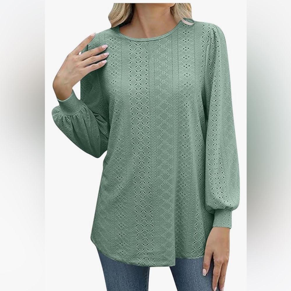 Elegant Green Women's Top - Picture 2 of 10